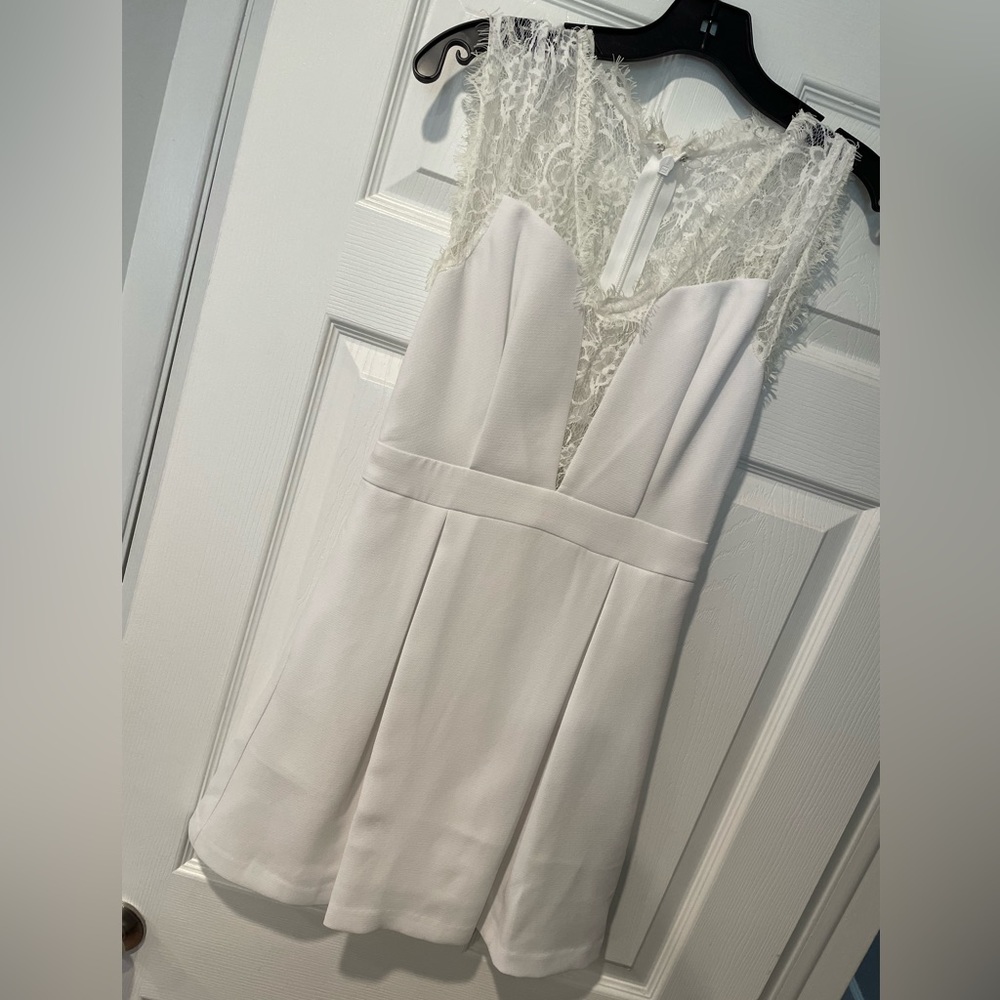BCBG mini lace dress , Size 2
